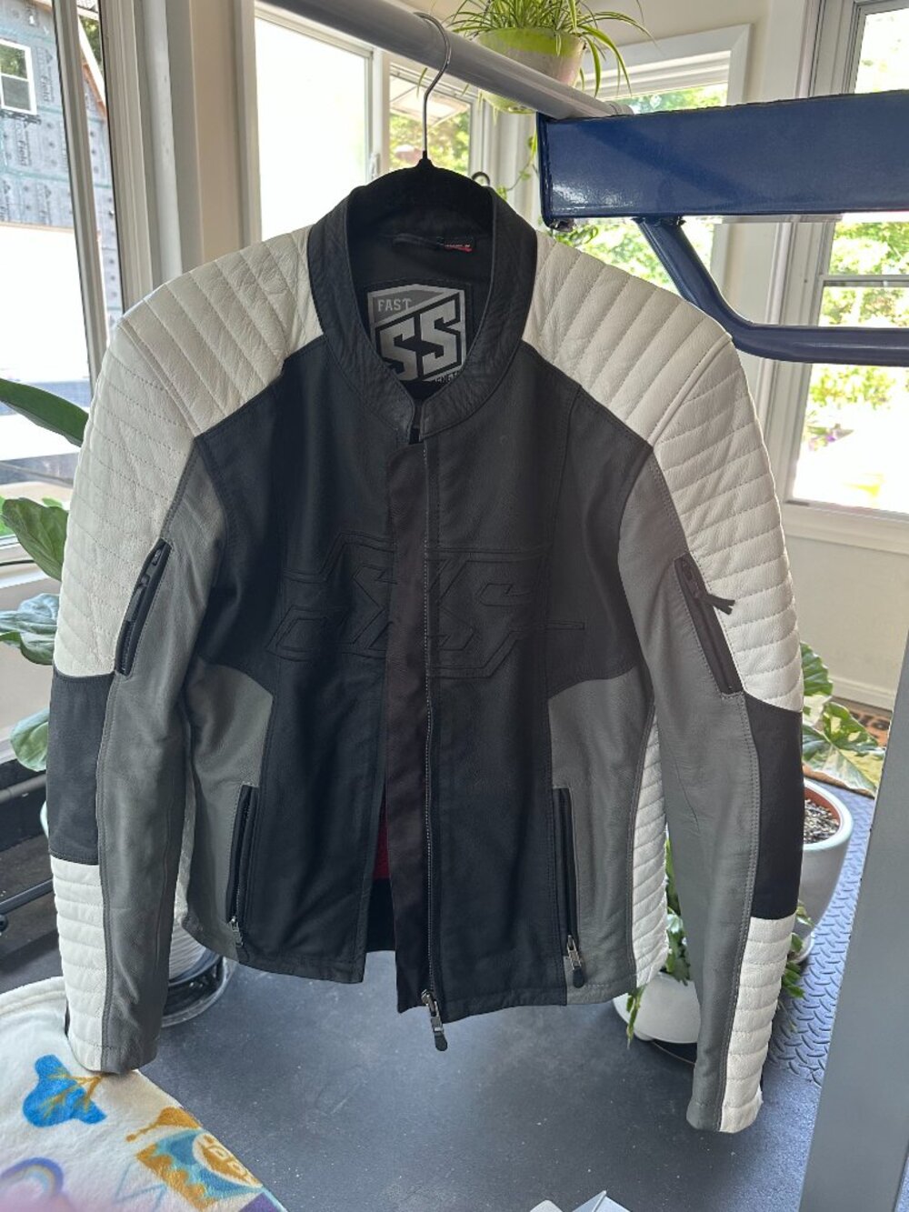 Women's Sz Large Speed & Strength Hellcat jacket